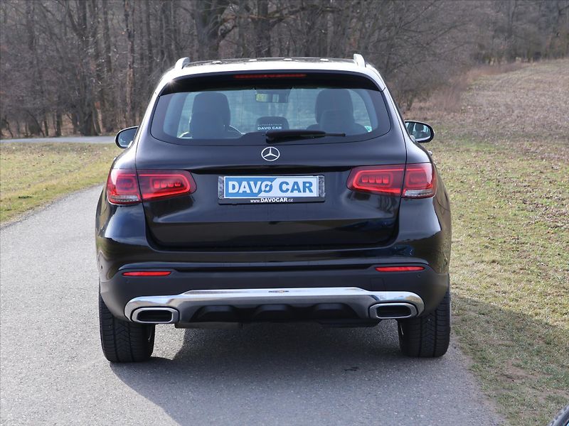Mercedes-Benz GLC 2,0 300d 180kW 4Matic AMG DPH - fotka 4 z 36
