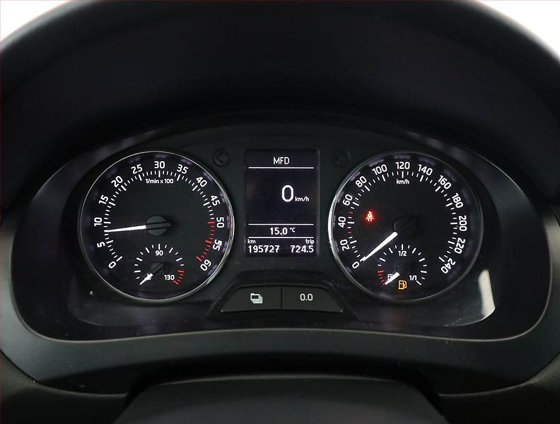 Škoda Rapid (2013) Ambition 1.6 TDI - fotka 8 z 15