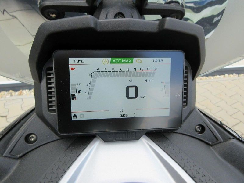 Aprilia (2026) SR GT 400 - fotka 10 z 13