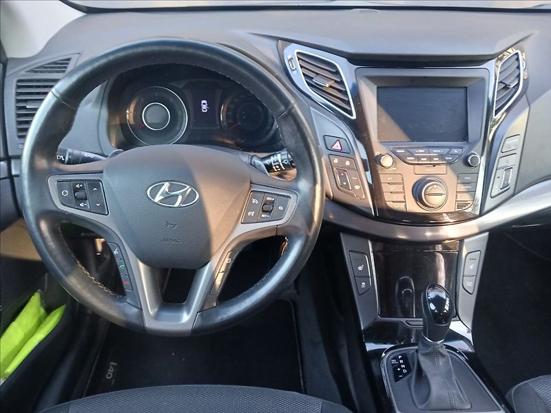Hyundai i40 1,6 CRDI KOMBI AUTOMAT, ČR - fotka 10 z 23