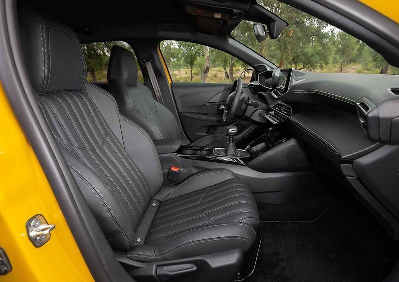 Peugeot 208 - evropské Auto roku