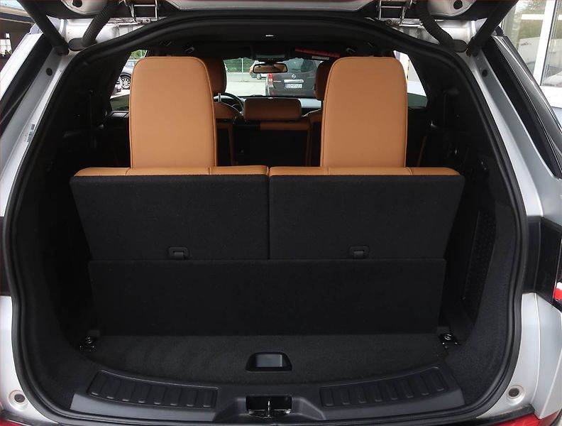 Land Rover Discovery Sport (2018) HSE TD4 - fotka 14 z 25