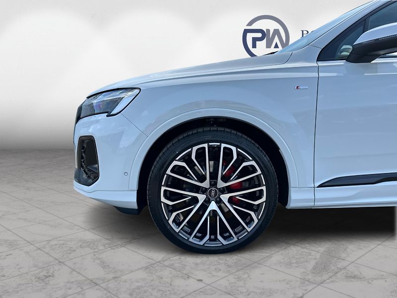Audi Q7 (2026) SUV S line 50 TDI quattro - fotka 9 z 25