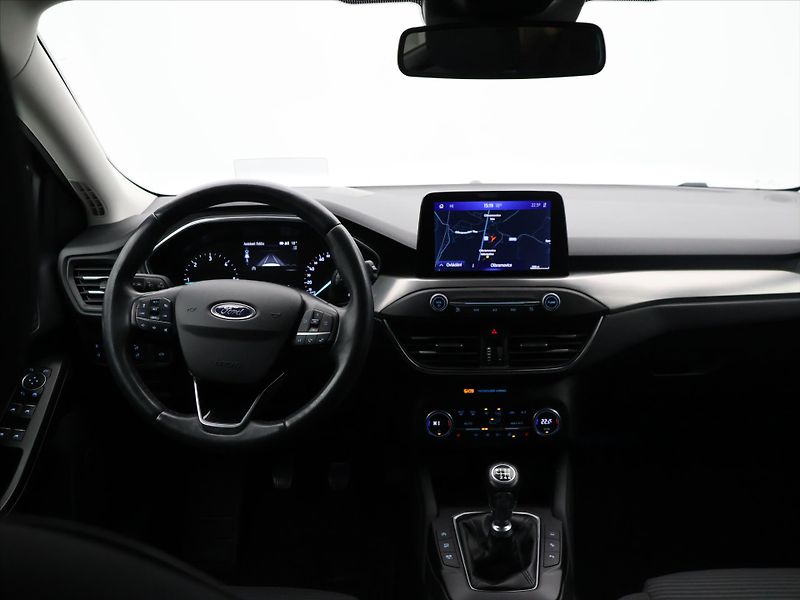 Ford Focus 2,0 TDCI 110kW Titanium LED - fotka 25 z 33