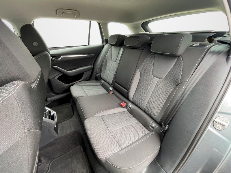 Škoda Octavia (2023) 2.0 TDI 110kW DSG Style Plus c - fotka 26 z 34