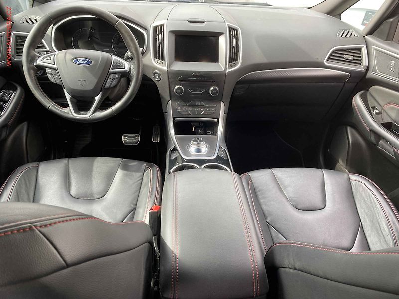 Ford S-MAX (2019) 2.0 TDCi, AT - fotka 8 z 20