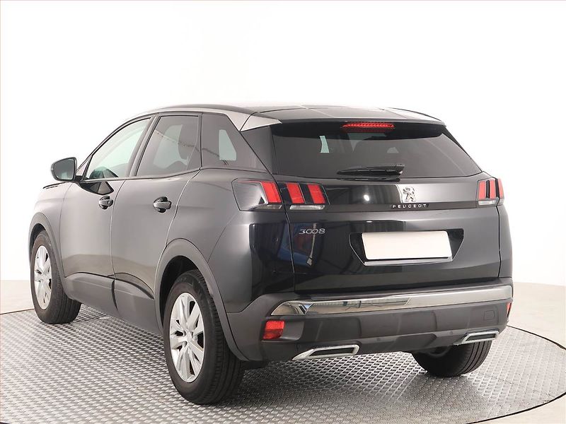 Peugeot 3008 (2020) 1.2 PureTech, Automat, Navi - fotka 4 z 18