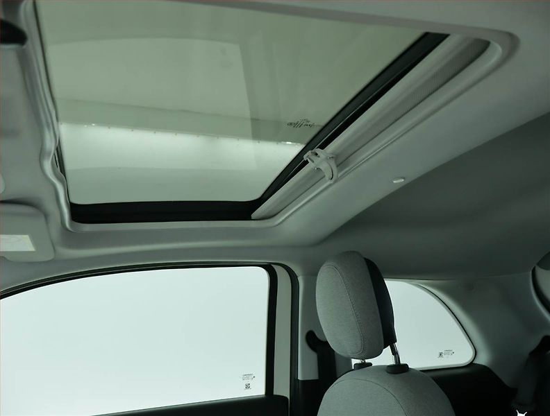 Fiat 500e (2021) 42 kWh, SoH 93%, Automat - fotka 16 z 20