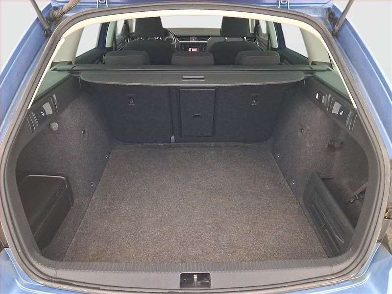Škoda Octavia (2018) Scout 1.8 TSI, 4X4, Automat - fotka 14 z 23