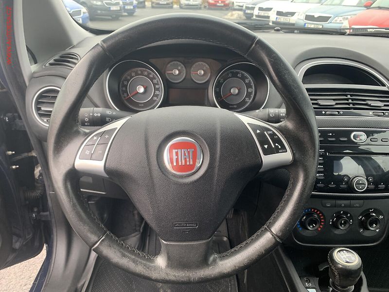 Fiat Punto (2013) 1.2i, AC - fotka 13 z 18