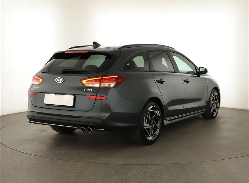 Hyundai i30 (2025) N-Line 1.5 T-GDI MHEV 48V - fotka 5 z 16