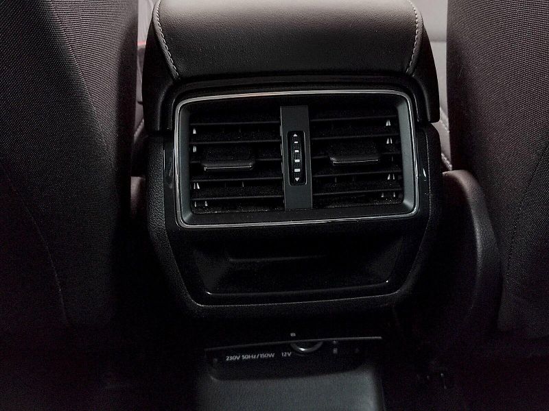 Škoda Karoq (2023) Ambition - Business 2,0 Tdi 85 - fotka 28 z 38