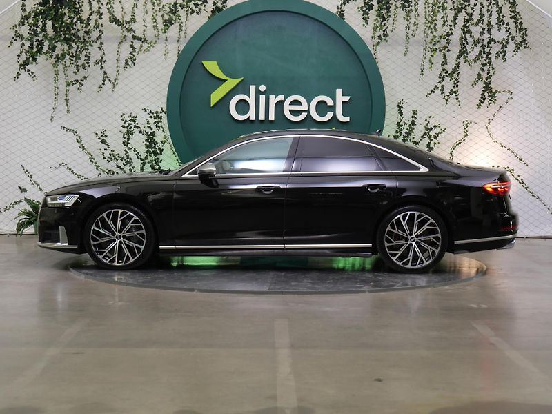 Audi S8 - fotka 3 z 30