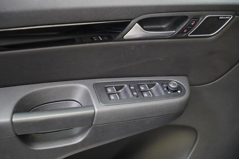 Volkswagen Sharan - fotka 12 z 25