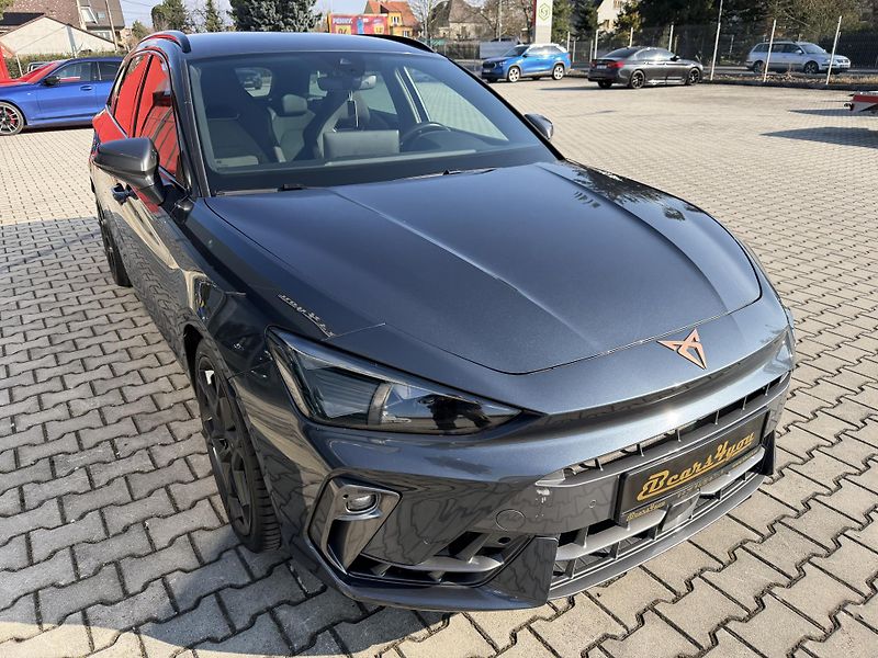 Cupra Leon (2025) VZ 2.0TSI 245kW 4X4 SP DSG TOP - fotka 13 z 44