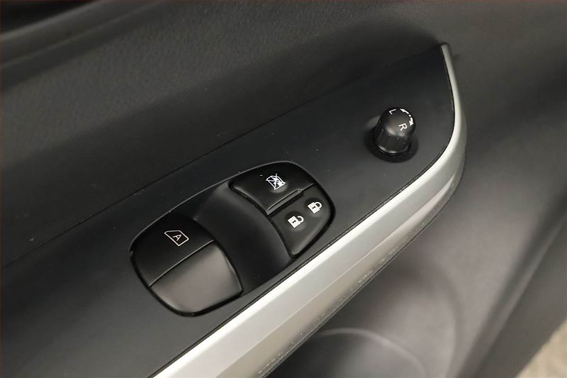 Nissan Navara (2021) 2.3 dCi, ČR - fotka 10 z 17