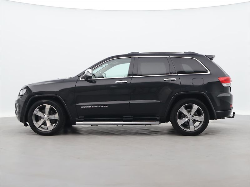 Jeep Grand Cherokee 3.0 CRDI 184kW Overland 4WD - fotka 4 z 40