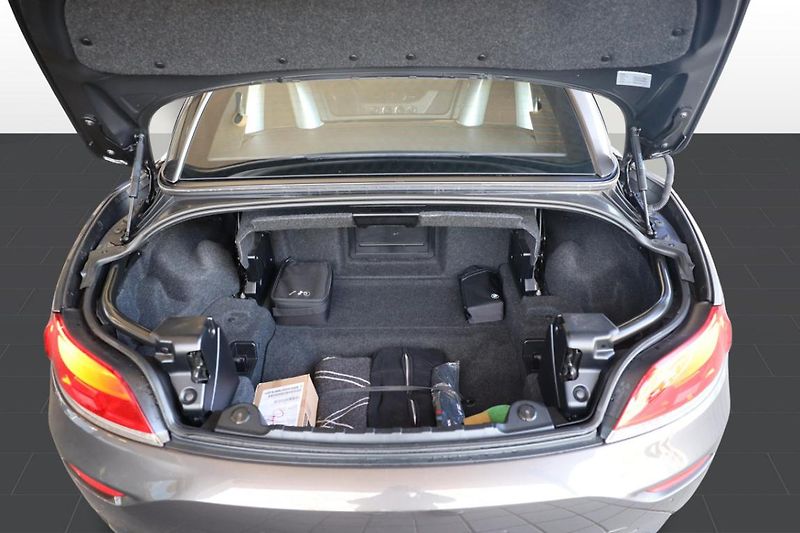 BMW Z4 sDrive 23I - fotka 9 z 30
