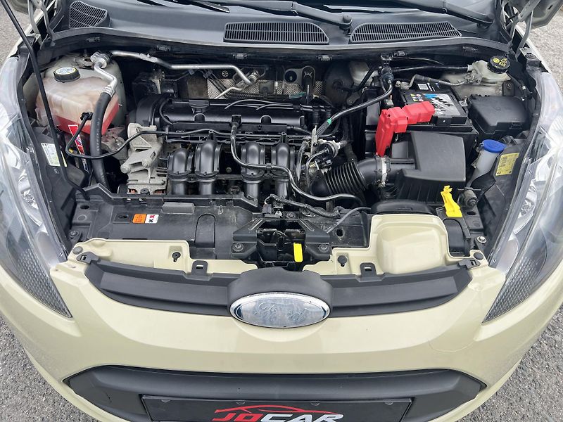 Ford Fiesta 1.25i KLIMATIZACE KOUPENO V ČR - fotka 32 z 36