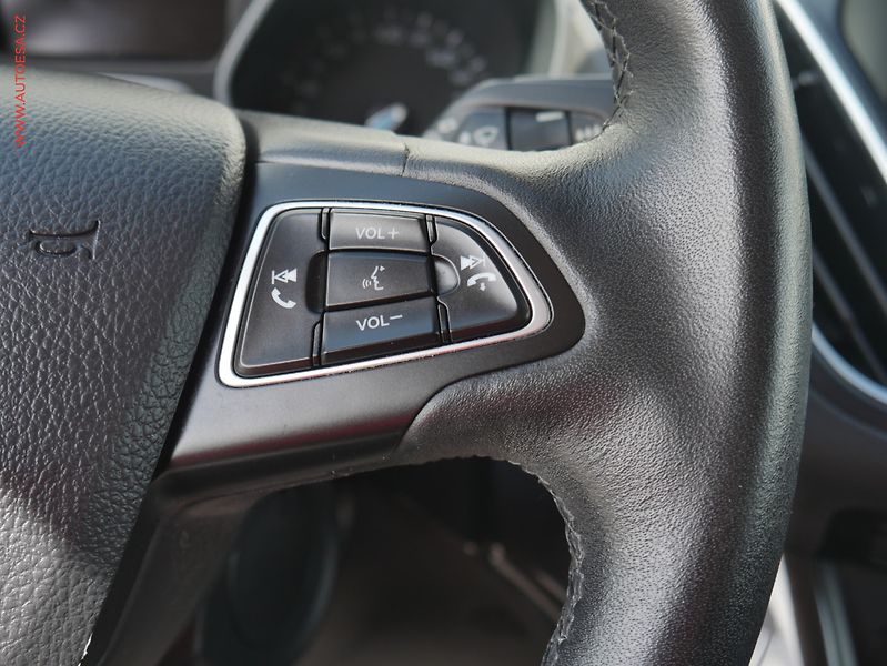 Ford Grand C-MAX (2019) 1.5 EB, 1.maj,ČR, servis - fotka 17 z 19