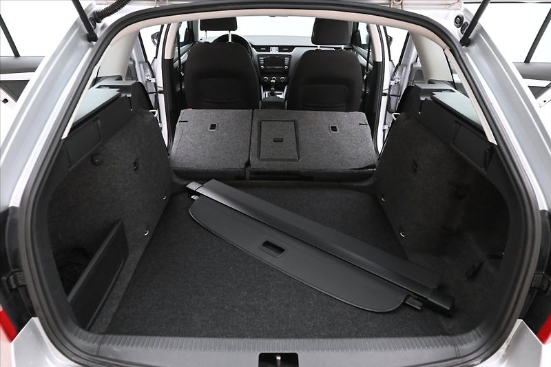 Škoda Octavia 1,6 TDI 77 kW DSG Ambition Zár - fotka 11 z 29