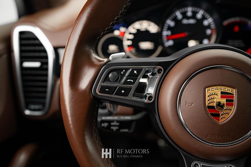 Porsche Cayenne (2020) Coupé Turbo 404kW - fotka 46 z 56