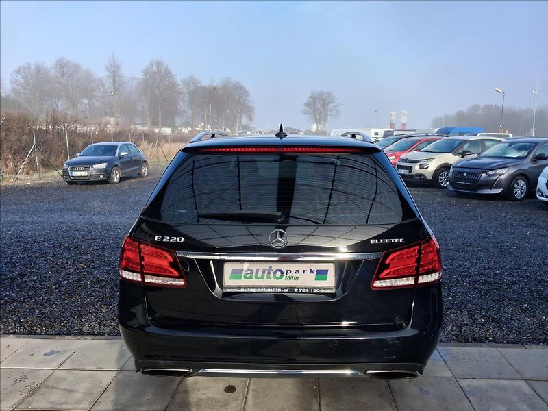 Mercedes-Benz Třídy E 2,1 2.2,220 Bluetec,po servisu - fotka 6 z 16