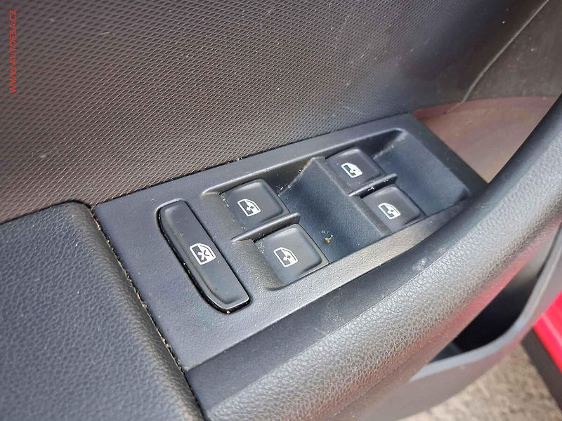 Škoda Rapid (2016) 1.2 TSi, Monte Carlo, panor. - fotka 13 z 17