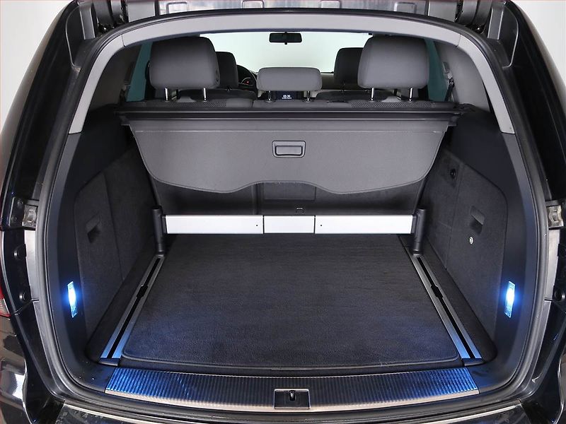 Volkswagen Touareg (2008) 3.0 TDI, 4X4, Automat, Navi - fotka 14 z 17