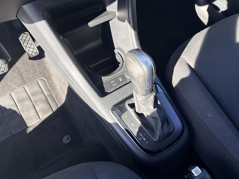 Volkswagen e-up! 64kW KAMERA - fotka 22 z 36
