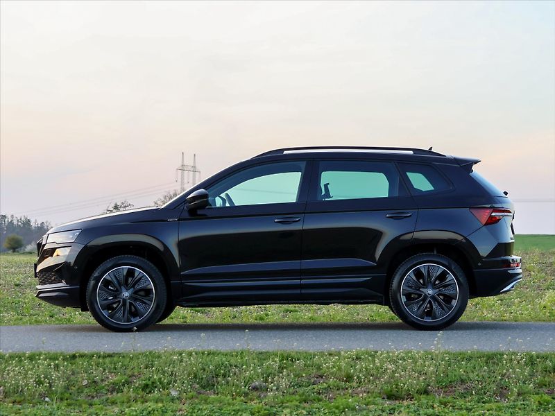 Škoda Karoq 2,0 TDI 4x4 DSG Sportline DPH - fotka 4 z 42