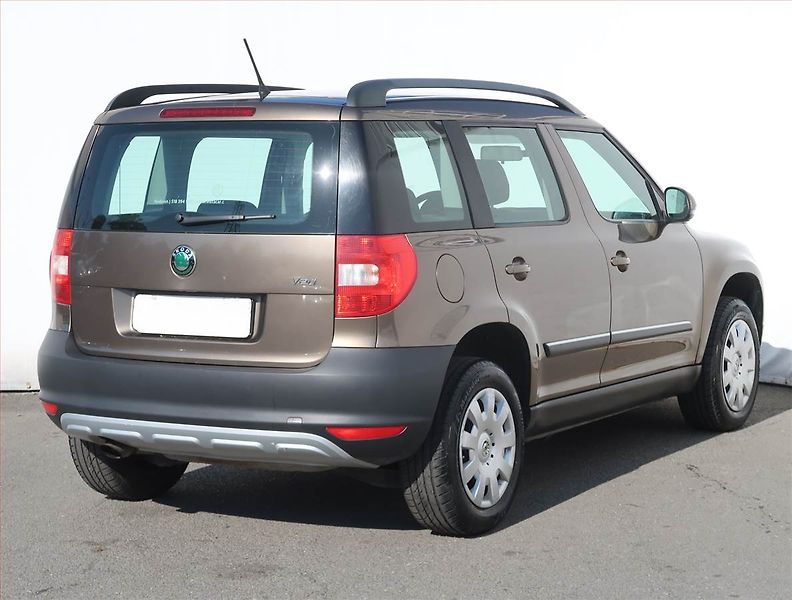 Škoda Yeti (2013) 1.2 TSI, Serv.kniha - fotka 5 z 15
