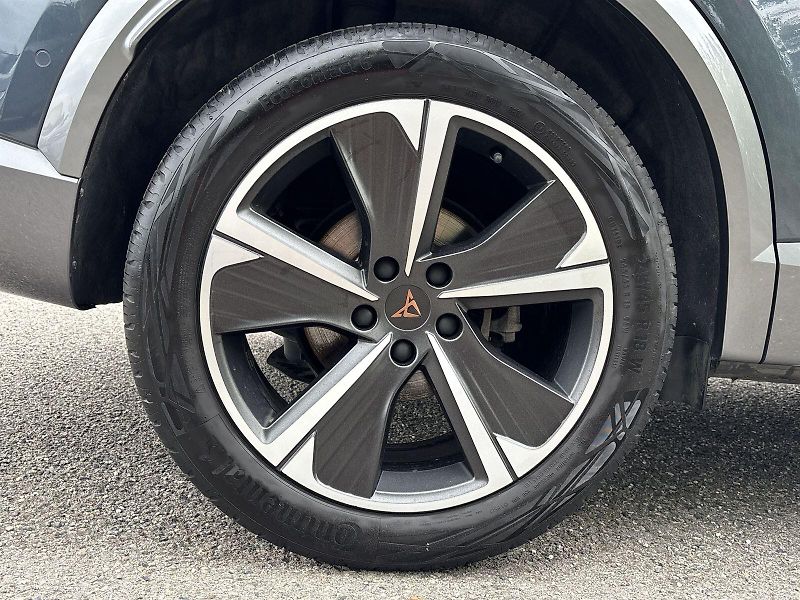 Cupra Formentor (2024) 1.5 TSI DSG - fotka 25 z 28