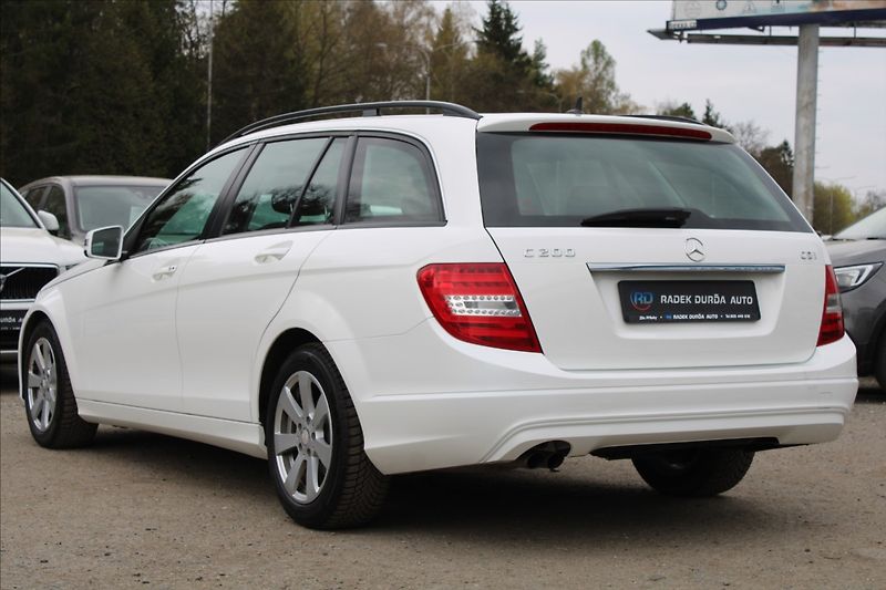 Mercedes-Benz Třídy C 2,1 200d  NOVÉ V ČR,VÝHŘEVY - fotka 7 z 32