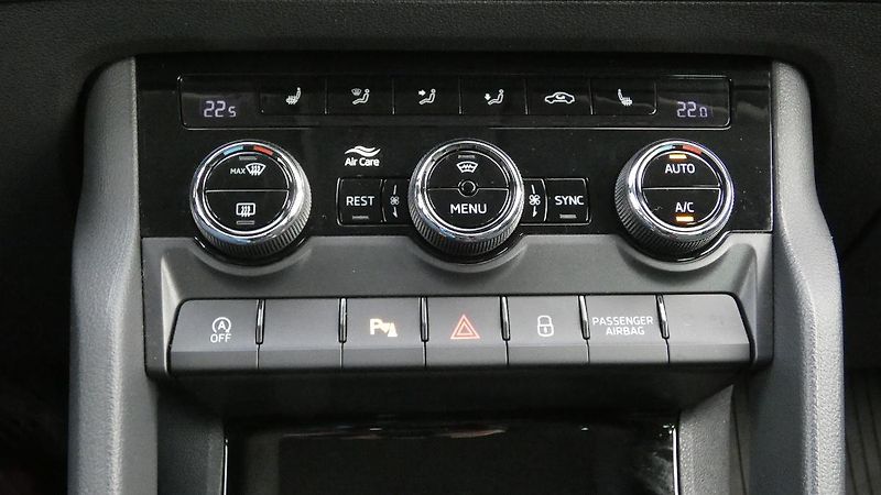 Škoda Kodiaq 2.0 TDI 110 kW Style 4x4 DSG - fotka 17 z 24