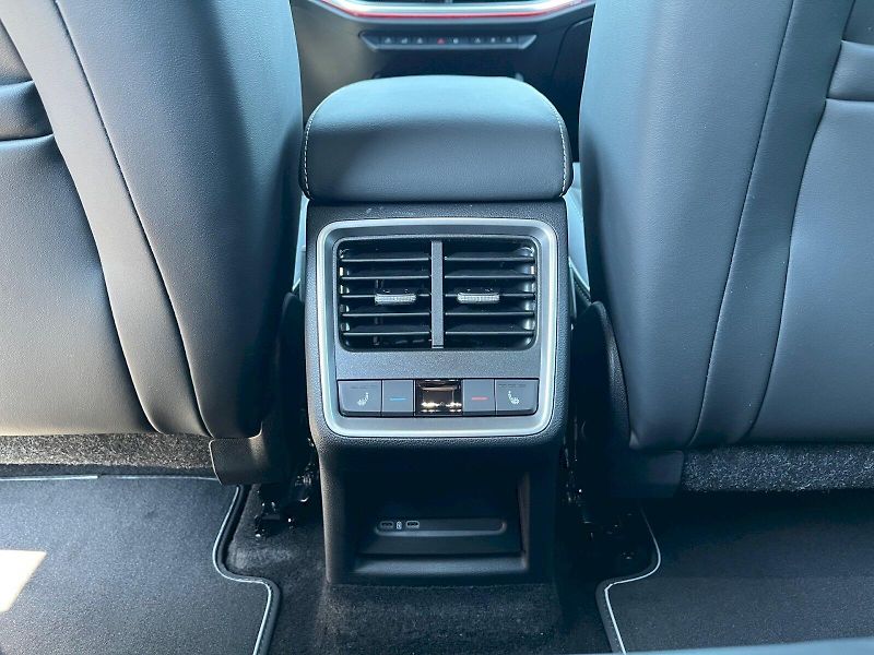 Škoda Enyaq (2026) SPORTLINE 210 KW / 82 KWH 2X4 - fotka 25 z 34
