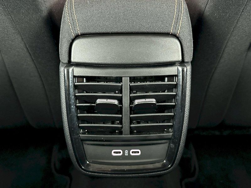 Škoda Kamiq (2025) 1.0TSI 85kW Top Selection - fotka 28 z 31