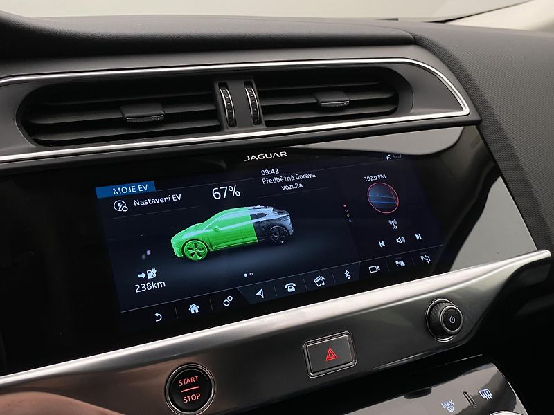 Jaguar I-Pace EV400 SE AWD AUT CZ - fotka 45 z 48