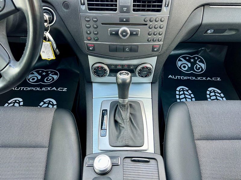Mercedes-Benz Třídy C (2010) 200 CDi 100 kW Aut.,Xenon,Navi - fotka 14 z 17