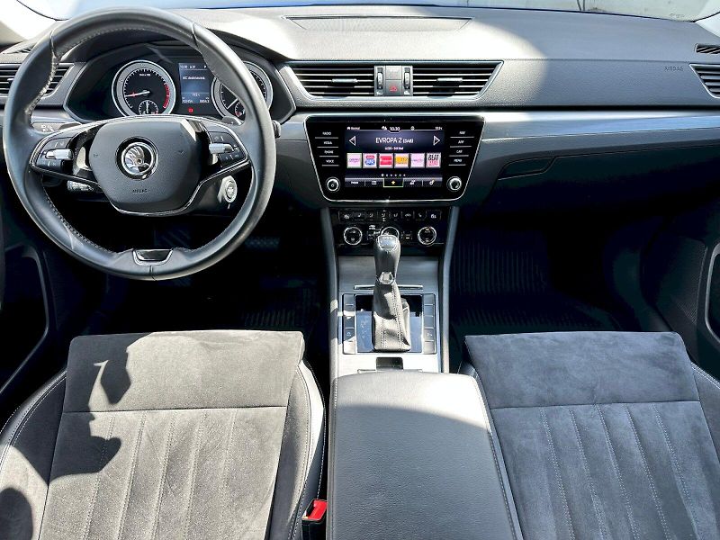 Škoda Superb (2021) 1.5 TSI 110kW ACT Style Combi - fotka 5 z 26