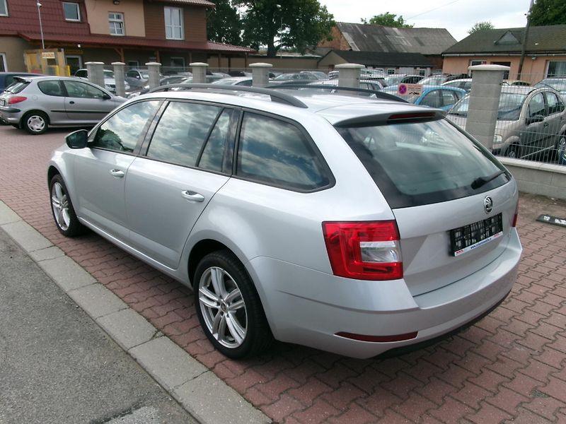 Škoda Octavia (2019) 2,0TDI 4x4 DSG AC - fotka 7 z 32
