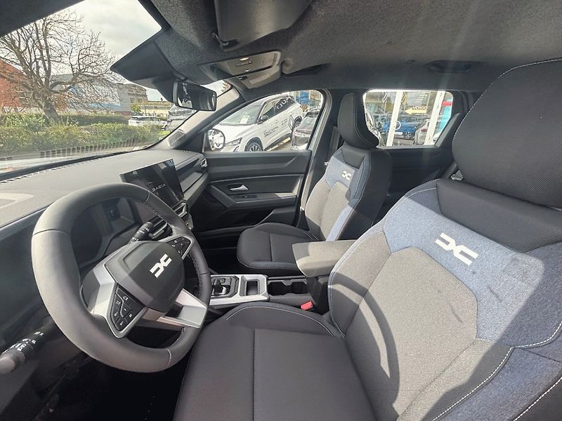 Dacia Bigster (2026) expression hybrid 155 - fotka 9 z 12