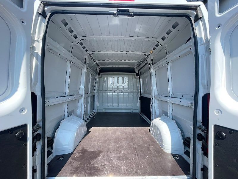 Toyota Proace Max 2.2D 120k 6 MT Life - fotka 5 z 24
