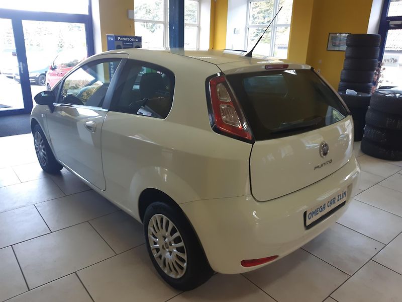 Fiat Punto 1.2 i KLIMA - fotka 5 z 17