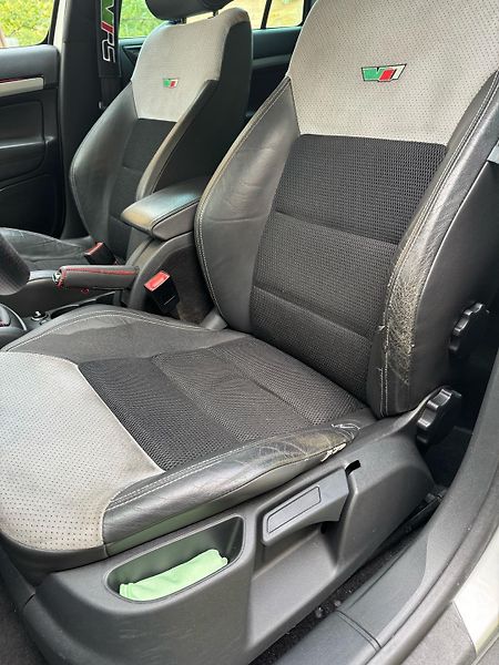 Škoda Octavia (2007) Rs 2.0 TDI - fotka 12 z 14