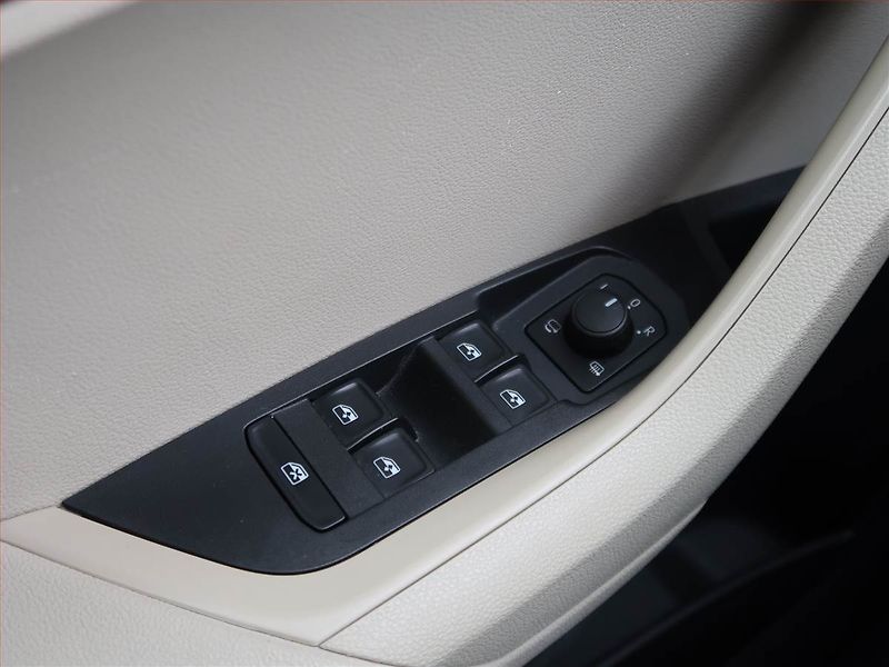 Škoda Karoq (2020) Style 1.5 TSI - fotka 18 z 22