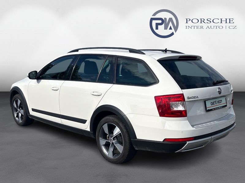 Škoda Octavia Combi SCOUT 2.0 TDI DSG 4x4  1 - fotka 8 z 25