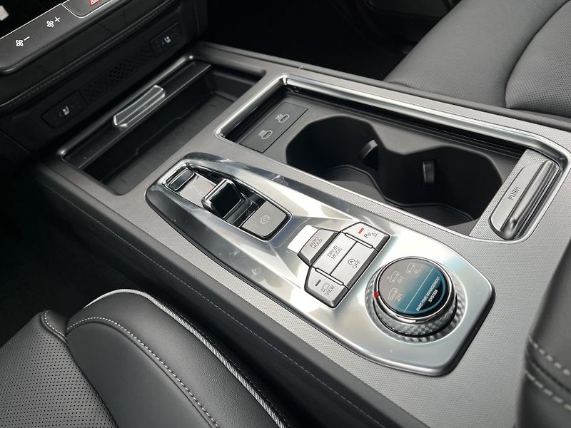 KGM Rexton (2026) 2.2 e-XDI Premium, 4x4, 7 míst - fotka 15 z 15