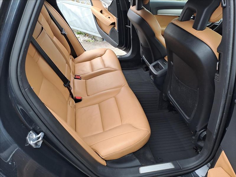 Volvo V90 2,0 T5  INSCRIPTION - fotka 7 z 21