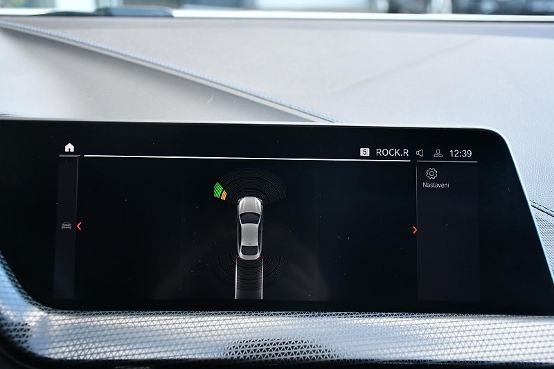 BMW Řada 2 218d M-SPORT 1M ČR - fotka 38 z 42